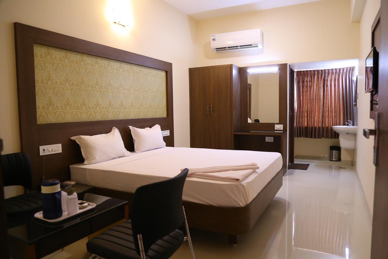 Hotel Gokulgrande Erode Εξωτερικό φωτογραφία