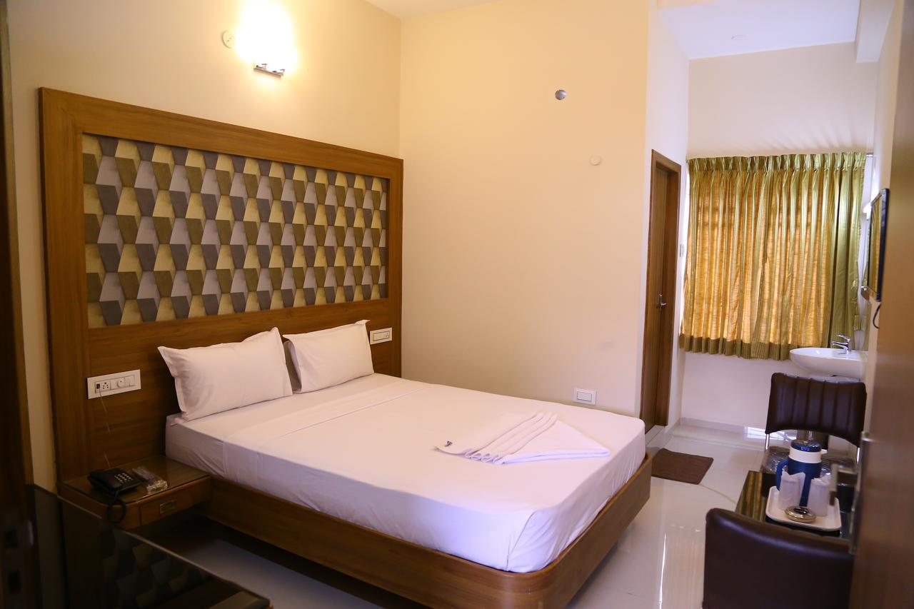 Hotel Gokulgrande Erode Εξωτερικό φωτογραφία